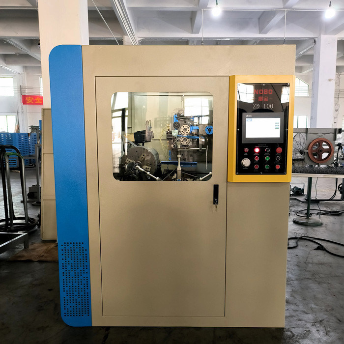 Equipaggiamento per la produzione di materassi a molla da 75-95 mm per fili di diametro da 1,8-2,4 mm